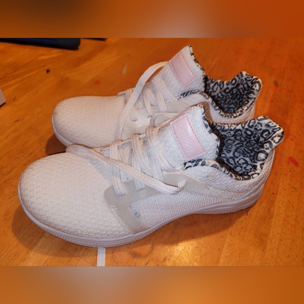 White Avia athletic shoes